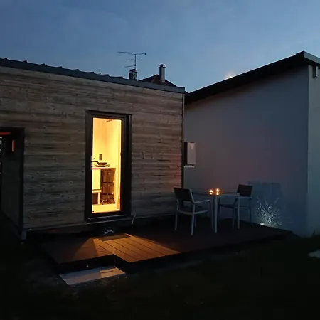 Luxury tent Maisonnette Des Trois Frontieres